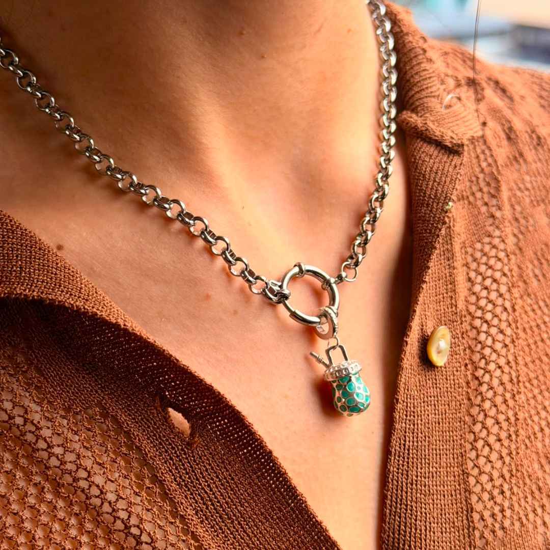 COLLAR MATE