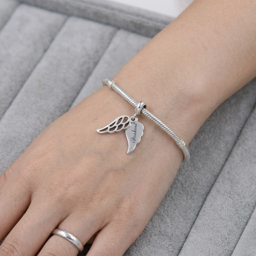 Charm Alas de Esposo