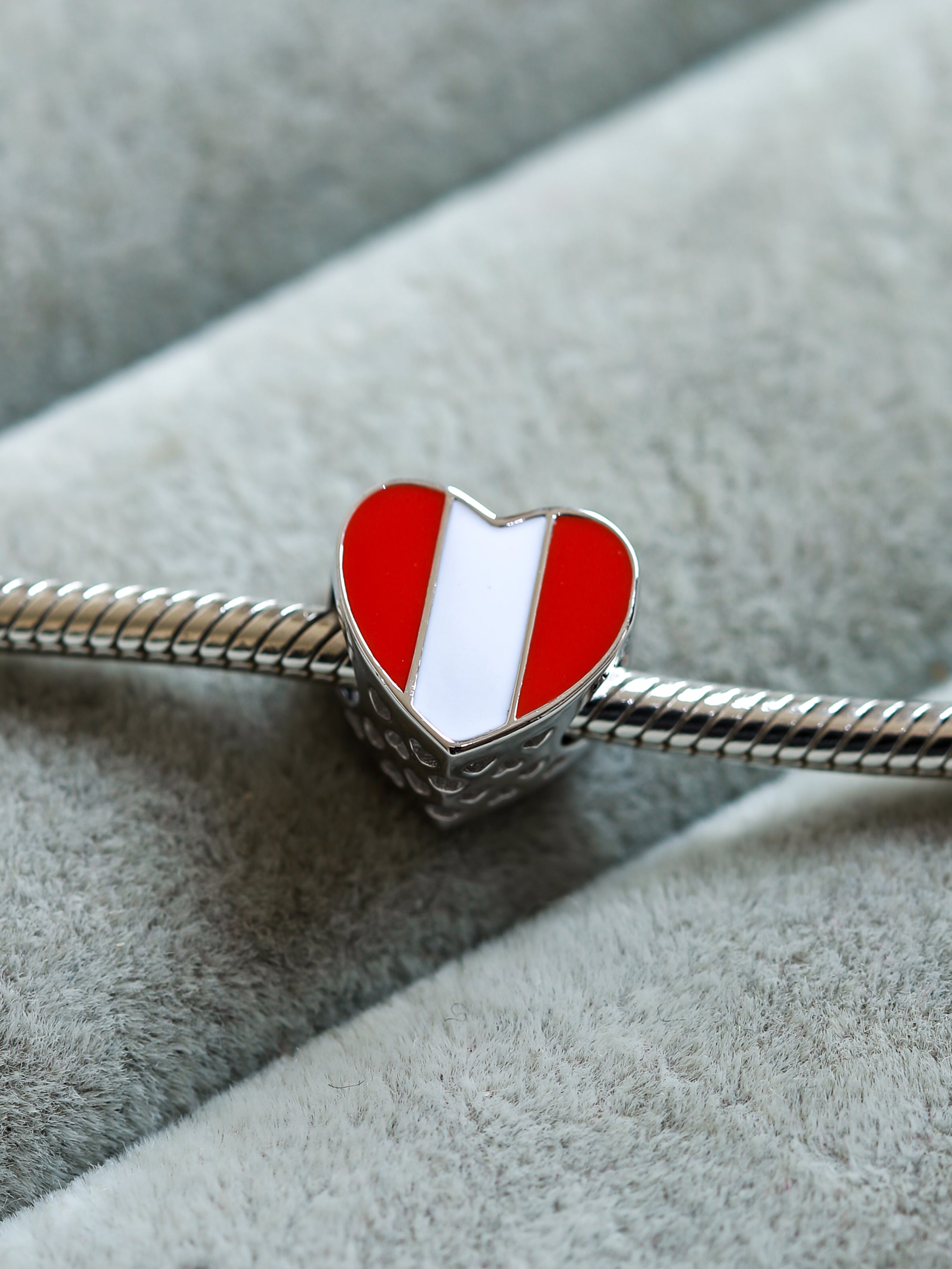 Charm Corazón Perú