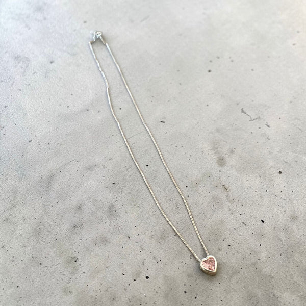 Collar de Plata de Corazón Rosa