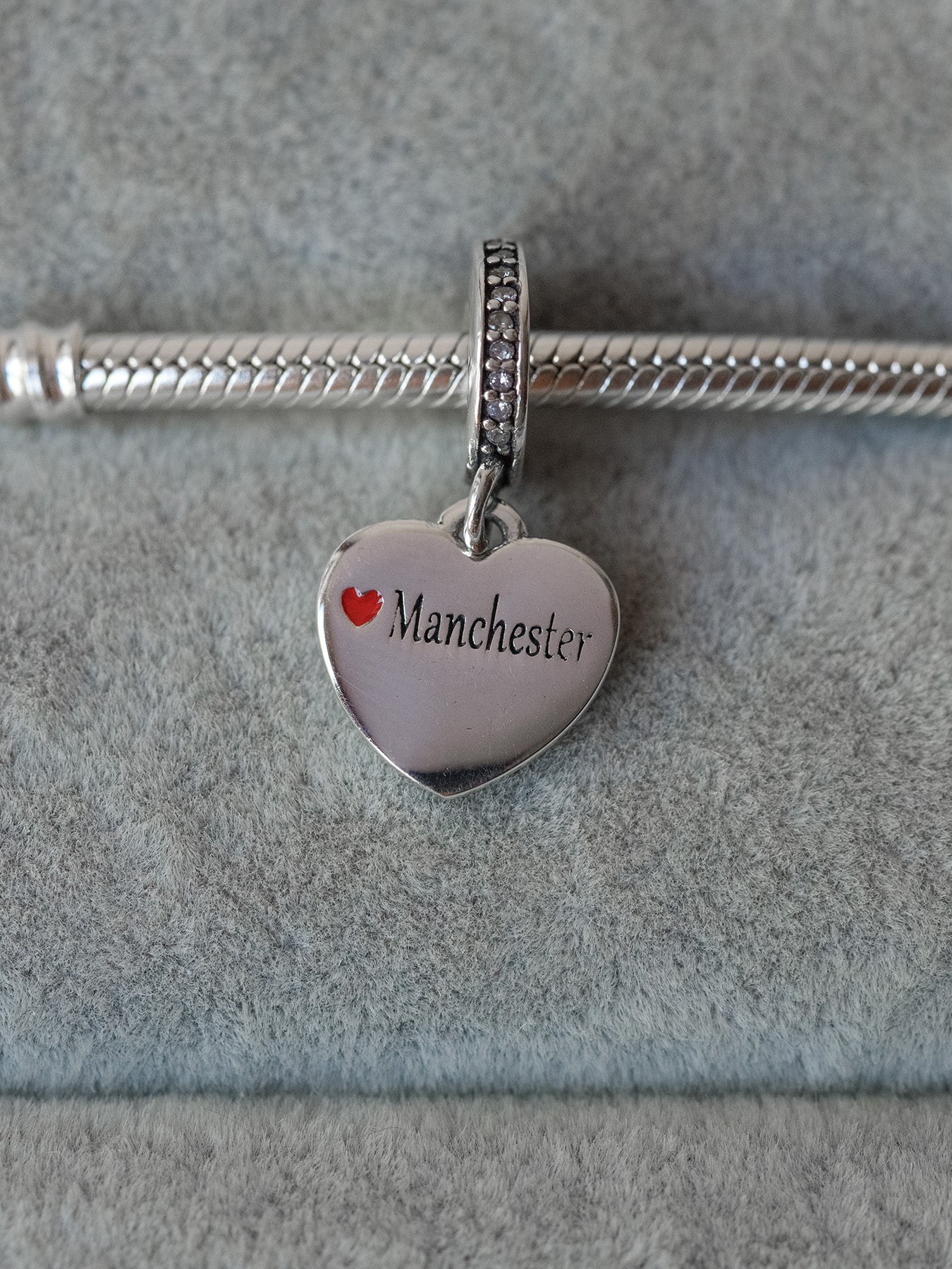 Charm Corazón Manchester