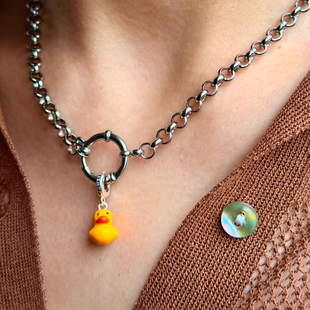 COLLAR PATITO HULE 4