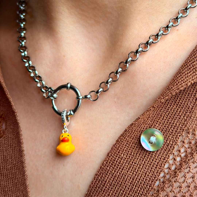 COLLAR PATITO HULE 4