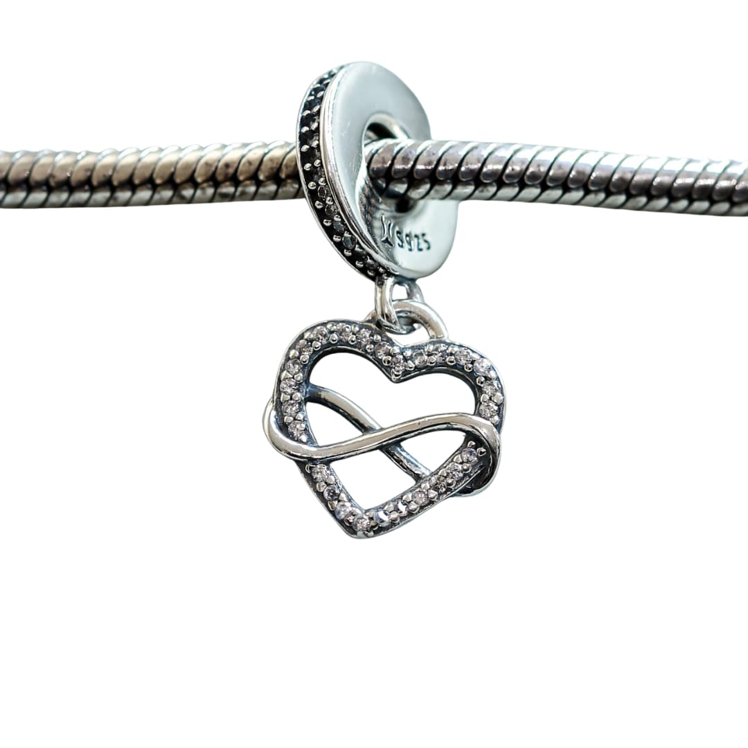 Charm Corazón Infinito Colgante