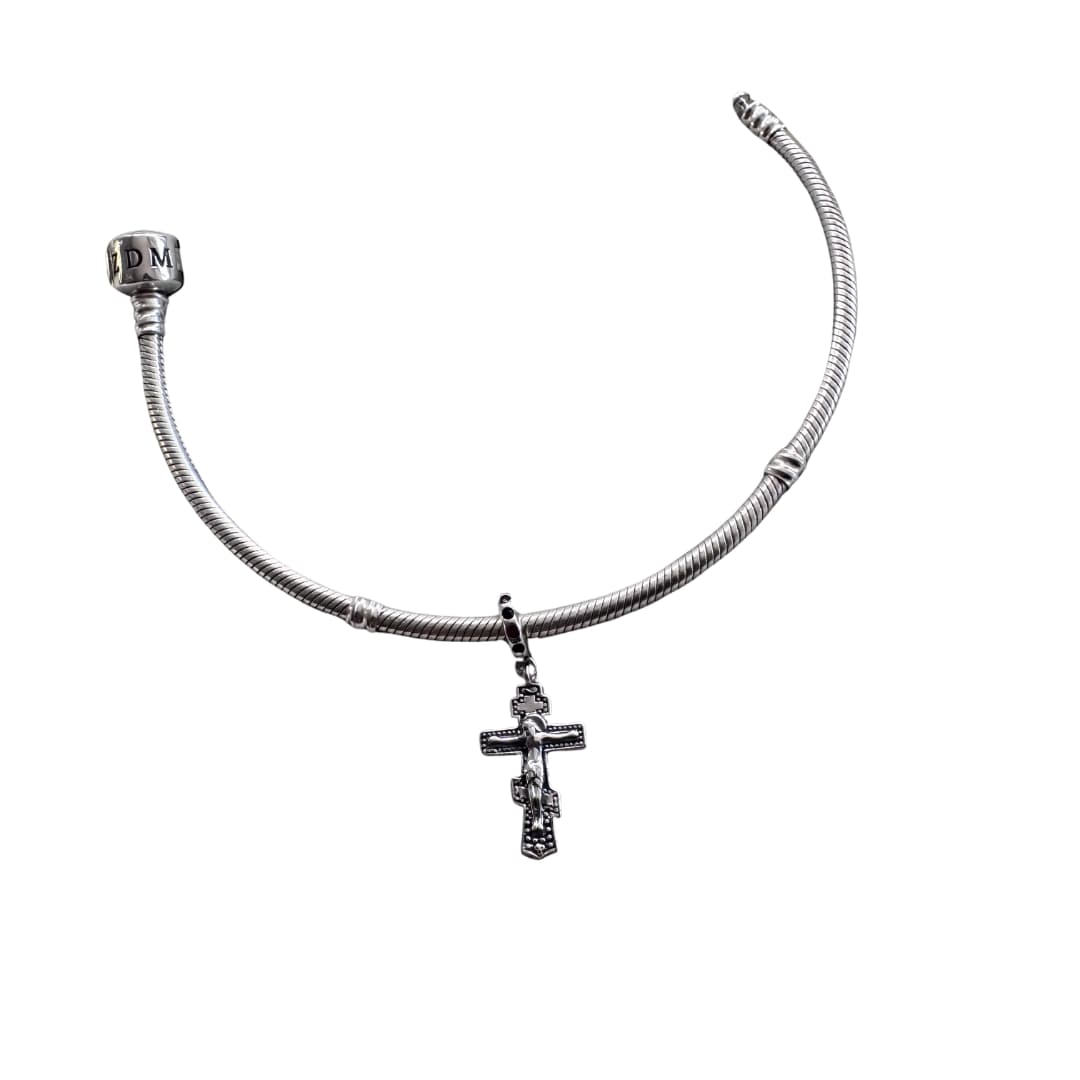 Charm Crucifijo