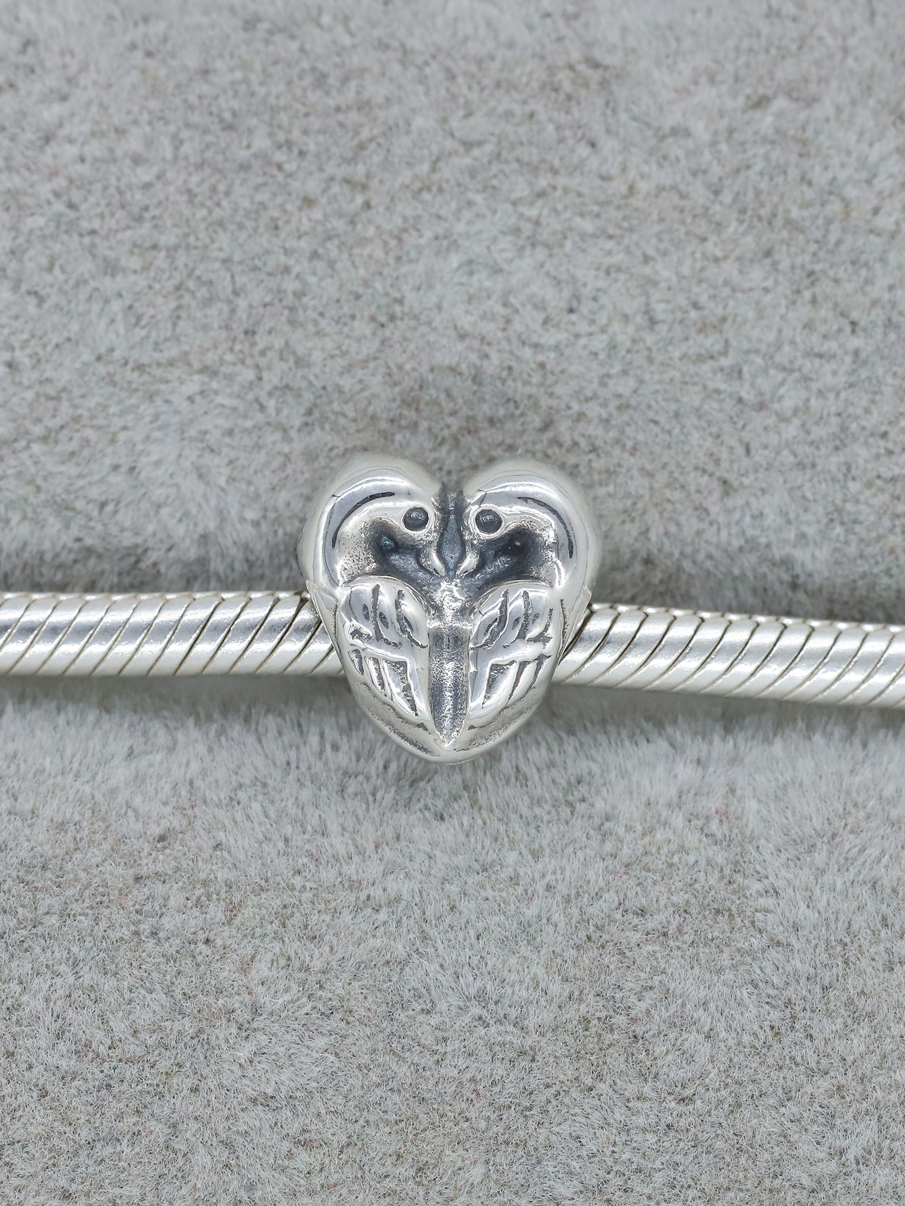 Charm Pareja de Cisnes