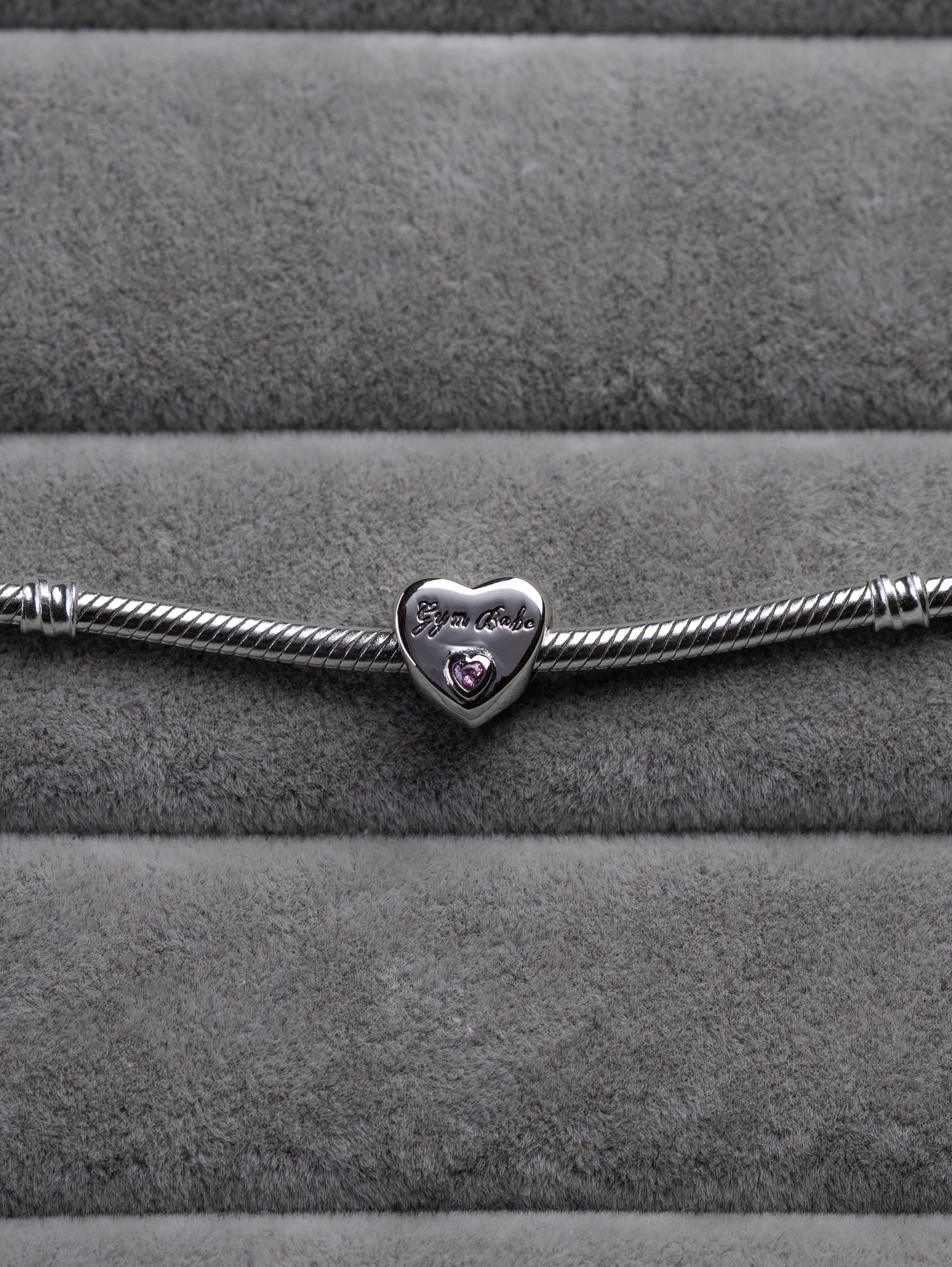 Charm Corazón Gym Babe