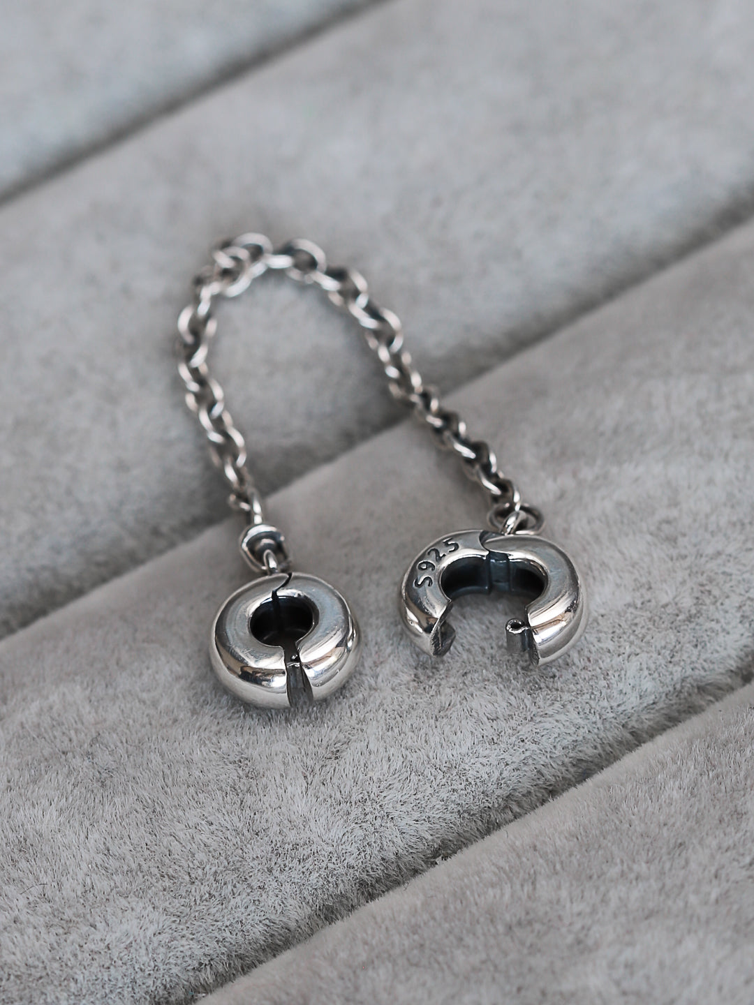 Cadena de Seguridad Plateada con Clip