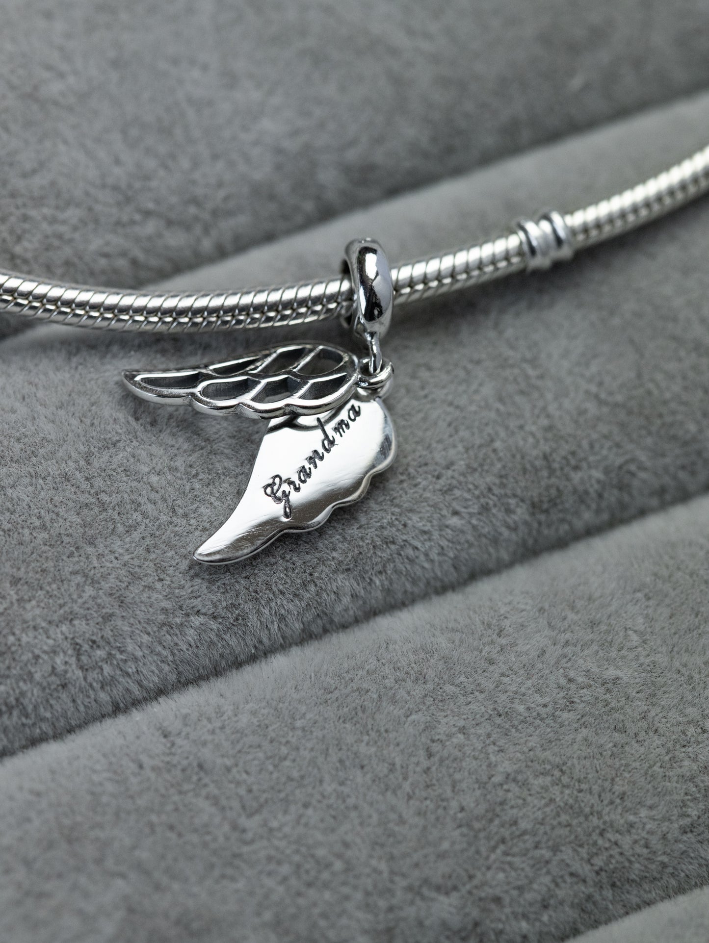 Charm Alas de Ángel Abuela