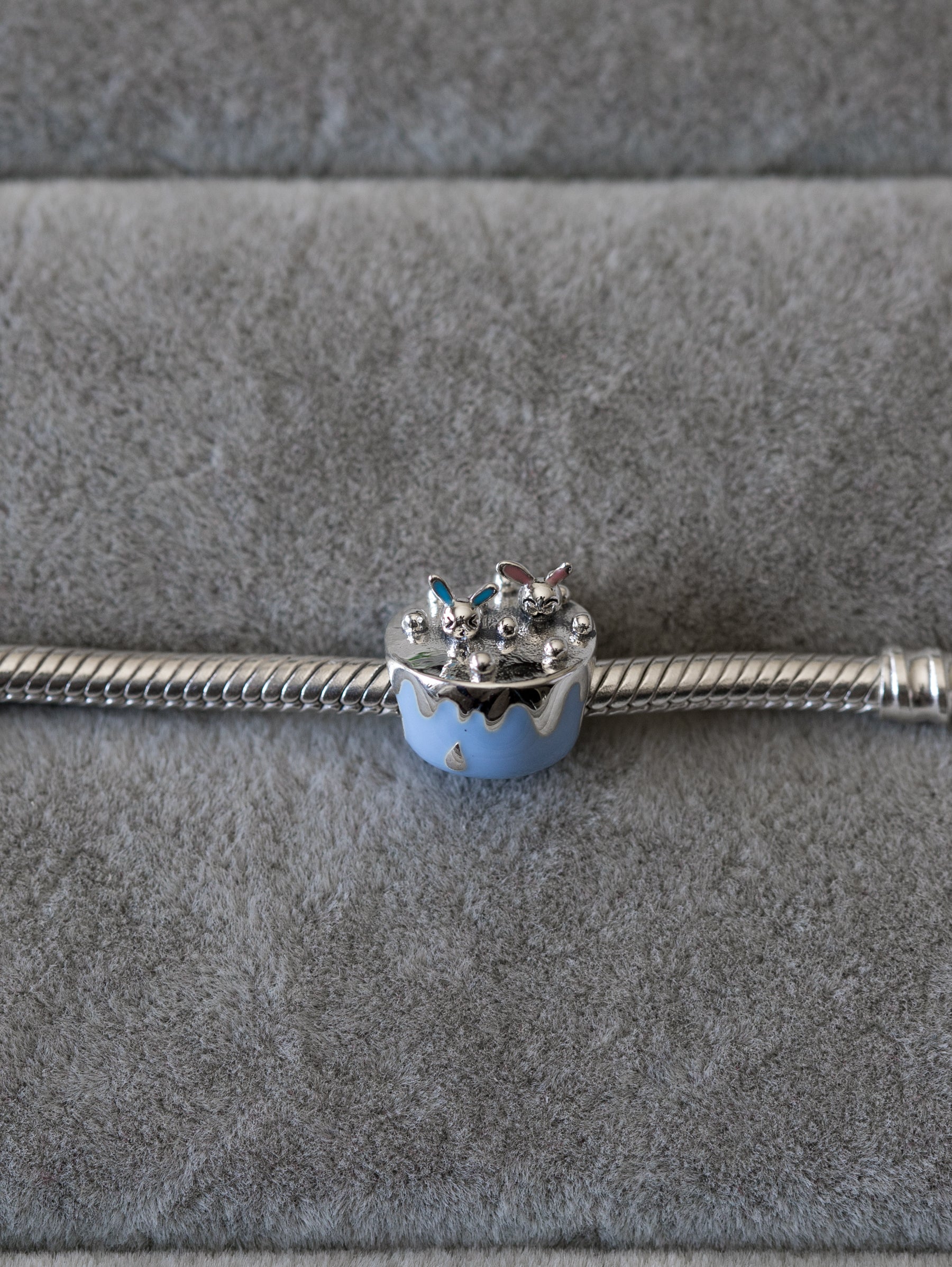 Charm Pareja Conejitos